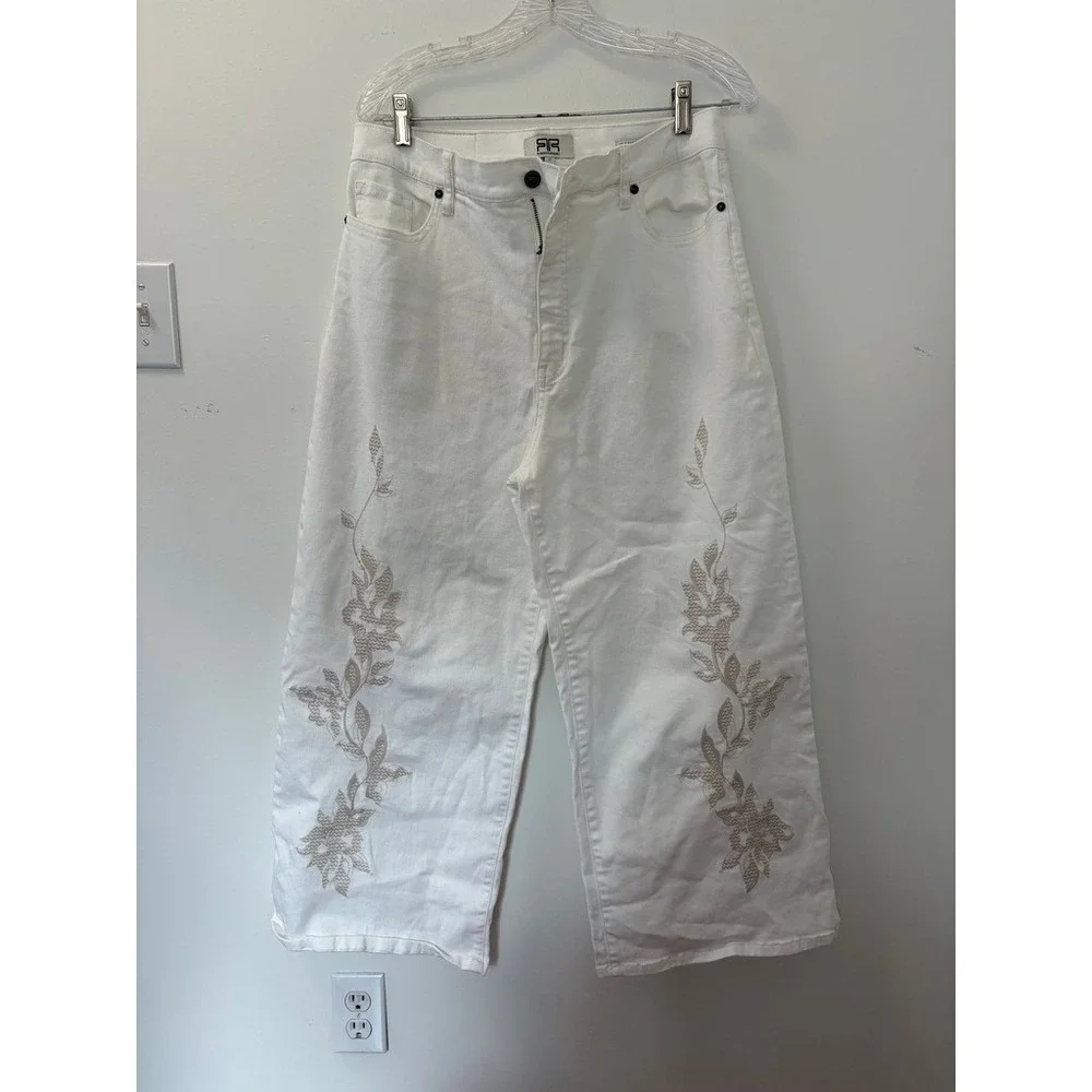 Boho coquette Robert Rodriguez Embroidered High Rise Wide Leg Crop Jeans Size 12